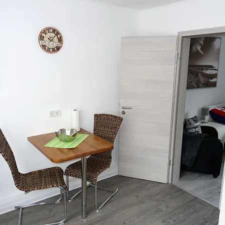 Διαμέρισμα Ferienwohnung Pecere Scheuerfeld